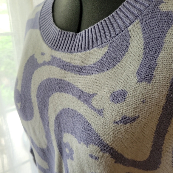 Hollister Purple and Cream Crew Neck Sweaters - Picture 2 of 5